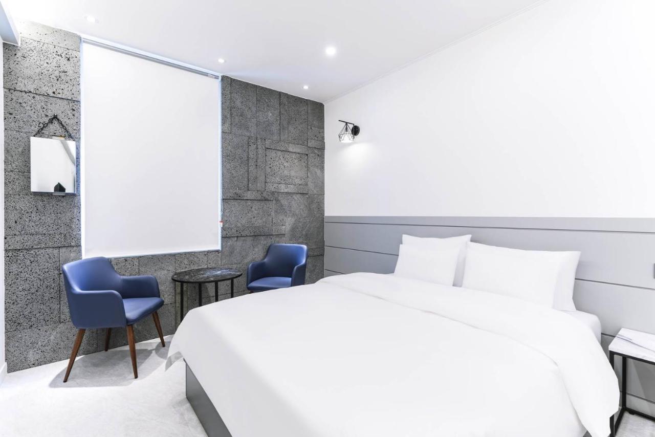 Pyeongtaek Godeok Rich Stay Hotel Bagian luar foto