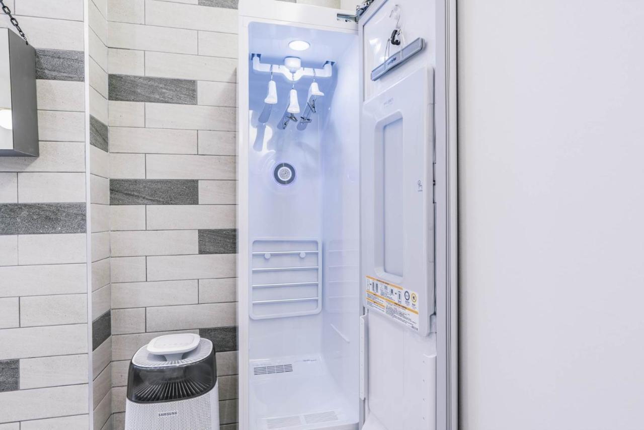 Pyeongtaek Godeok Rich Stay Hotel Bagian luar foto